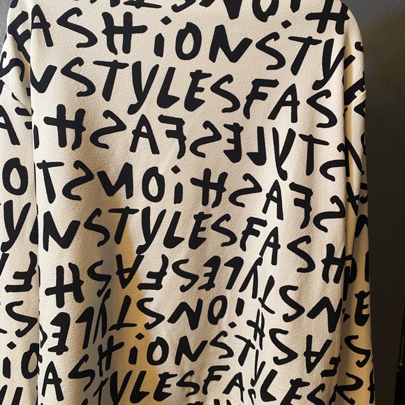 SHEIN Curve White Jacket with black Graphic Letters - Picture 13 of 14